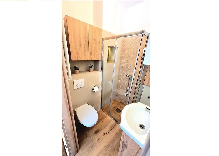 Z Opcja Jacuzzi דירה *